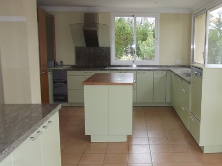 Las Brisas property: Villa for sale in Las Brisas, Malaga 215327
