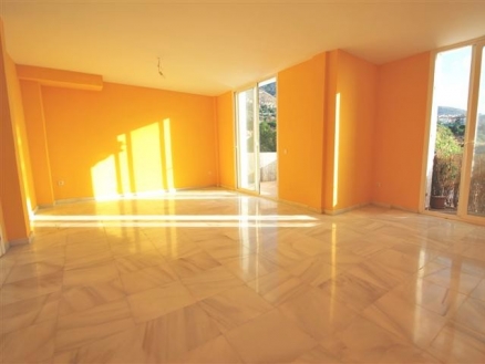 Benalmádena property: Townhome with 3 bedroom in Benalmádena 215328