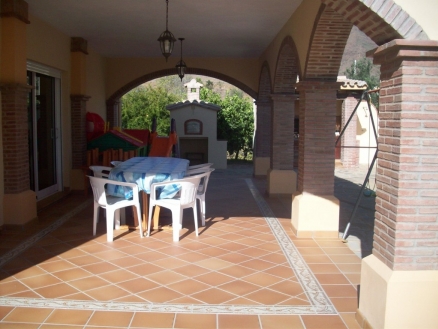 Estepona property: Villa with 3 bedroom in Estepona 215330