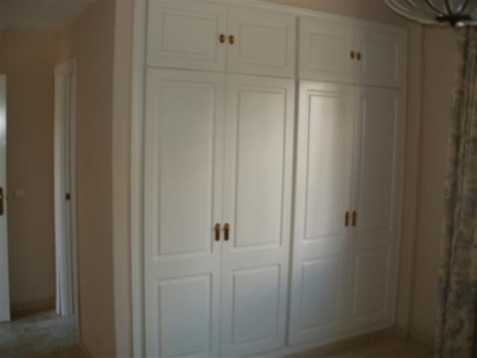 town Townhome 215332