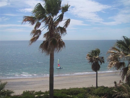 Estepona property: Apartment with 3 bedroom in Estepona, Spain 215336