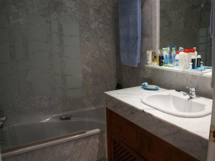Apartment for sale in town, Malaga 215337