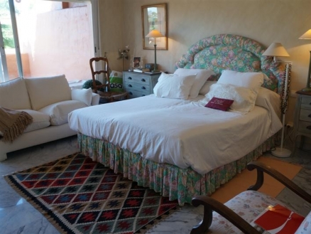Malaga property | 4 bedroom Apartment 215337