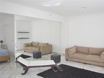 Marbella property: Apartment with 1 bedroom in Marbella 215340