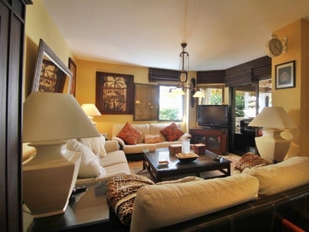 Elviria property: Apartment with 3 bedroom in Elviria, Spain 215346