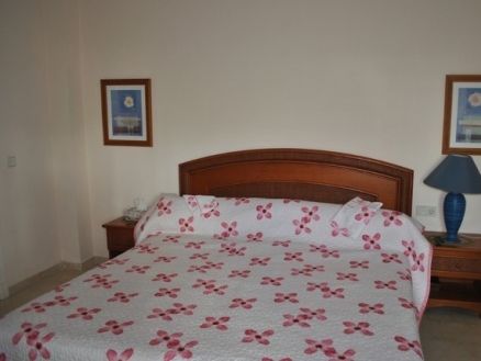 Puerto Banus property: Apartment with 3 bedroom in Puerto Banus, Spain 215354