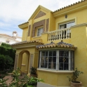 Villa for sale in town 215358