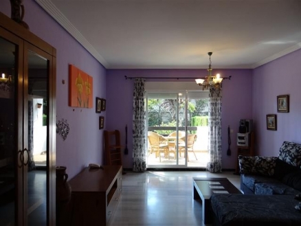 Puerto Banus property: Puerto Banus Apartment 215385