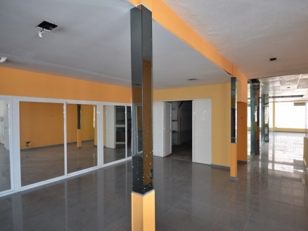 Malaga property: Commercial with bedroom in Malaga 215393