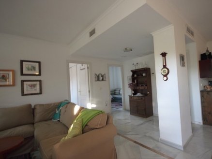 Nueva Andalucia property: Apartment for sale in Nueva Andalucia, Spain 215399
