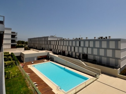 Apartment with 3 bedroom in town 215411