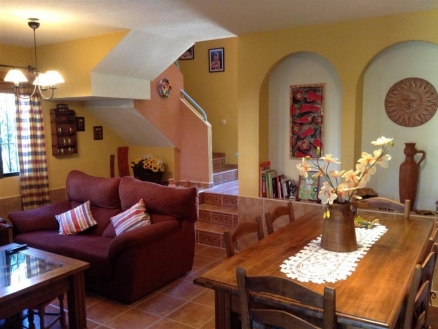 Villa for sale in town, Malaga 215423
