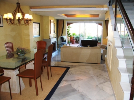Nueva Andalucia property: Townhome for sale in Nueva Andalucia, Malaga 215446