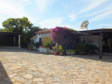 El Paraiso property: Malaga property | 5 bedroom Villa 215448