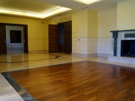 Sierra Blanca property: Villa with 4 bedroom in Sierra Blanca 215450
