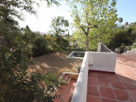 Nueva Andalucia property: Villa for sale in Nueva Andalucia, Malaga 215454