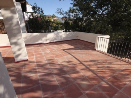 Nueva Andalucia property: Malaga Villa 215454