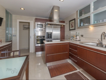 Benalmadena Costa property: Benalmadena Costa Apartment 215461