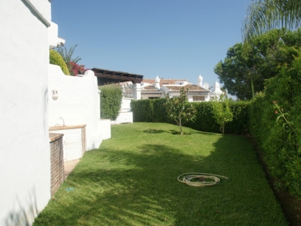 Bahia De Marbella property: Villa with 3 bedroom in Bahia De Marbella, Spain 215475