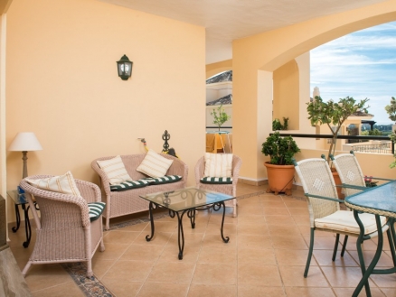 Elviria property: Apartment with 3 bedroom in Elviria 215478