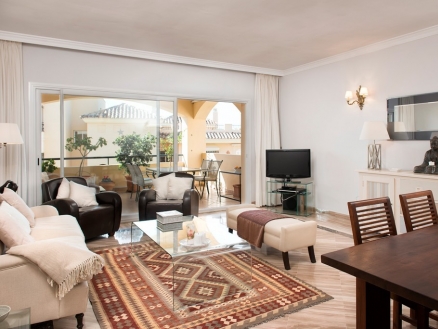 Elviria property: Apartment with 3 bedroom in Elviria, Spain 215478