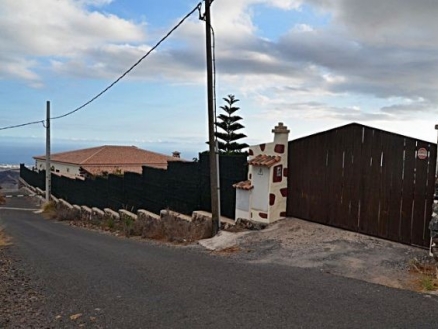 Villa for sale in town, Spain 215488