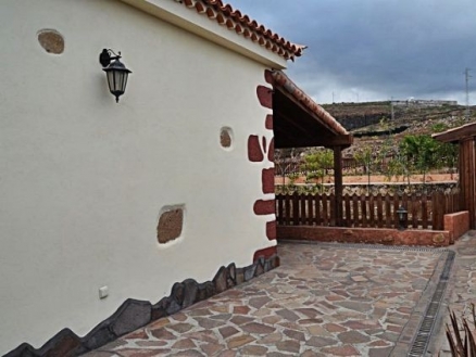 Tenerife property | 4 bedroom Villa 215488