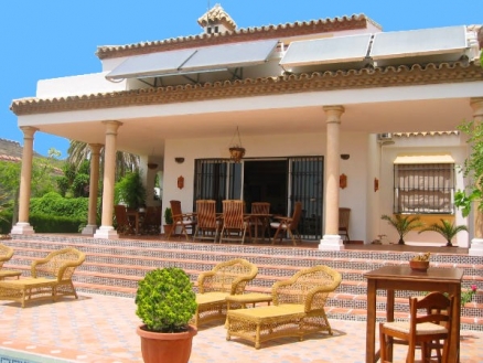 El Paraiso property: Malaga property | 4 bedroom Villa 215494
