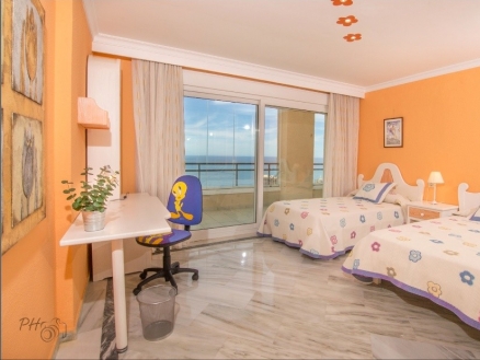 Benalmadena Costa property: Apartment for sale in Benalmadena Costa, Malaga 215500