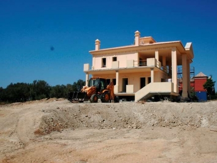 Villa with 5 bedroom in town 215510