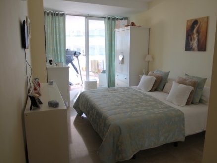 Miraflores property: Apartment for sale in Miraflores, Spain 215515