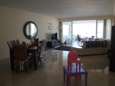 Miraflores property: Apartment with 3 bedroom in Miraflores, Spain 215515