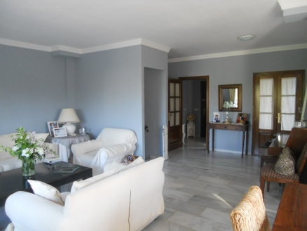 Estepona property: Villa for sale in Estepona, Spain 215518