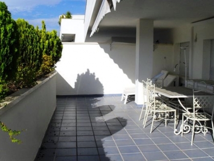Nueva Andalucia property: Nueva Andalucia Apartment 215526