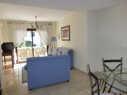 Apartment with 2 bedroom in town 215550
