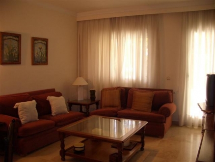 Apartment with 2 bedroom in town 215572