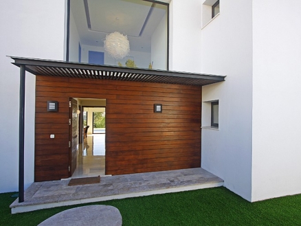 town Villa 215580