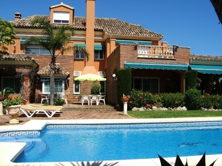 San Pedro de Alcantara property: Villa for sale in San Pedro de Alcantara, Spain 215583