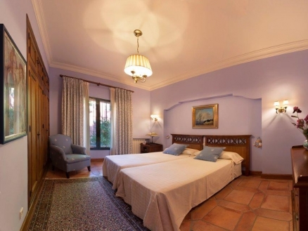 Villa for sale in town, Malaga 215588