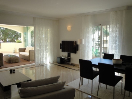 Elviria property: Apartment with 2 bedroom in Elviria 215601