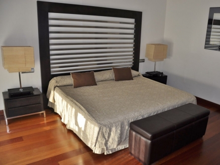 Puerto Banus property: Apartment in Malaga for sale 215606