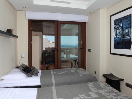 Estepona property: Apartment with 1 bedroom in Estepona 215610