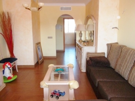 Los Pacos property: Apartment for sale in Los Pacos, Malaga 215614