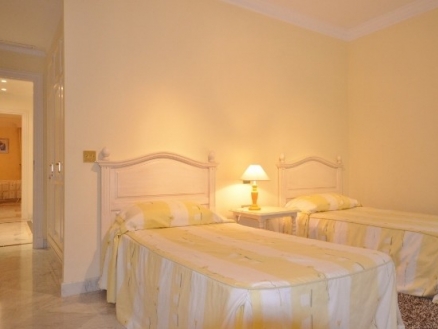 Marbella property: Malaga property | 3 bedroom Apartment 215617