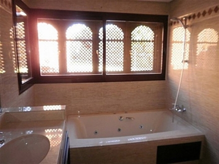 Elviria property: Apartment with 2 bedroom in Elviria 215618