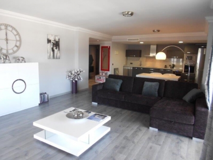Puerto Banus property: Apartment in Malaga for sale 215645