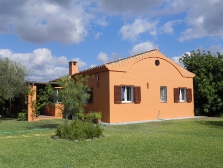 Las Chapas De Marbella property: Villa for sale in Las Chapas De Marbella 215649