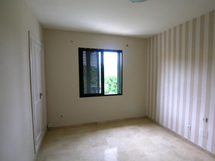 San Pedro de Alcantara property: Townhome with 3 bedroom in San Pedro de Alcantara, Spain 215672