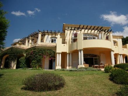 Sierra Blanca property: Villa for sale in Sierra Blanca, Spain 215673