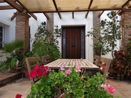 Alhaurin De La Torre property: Villa with 5 bedroom in Alhaurin De La Torre 215680